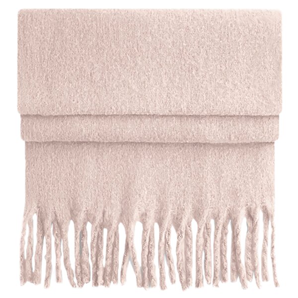 Fluffy scarf Thumbnail